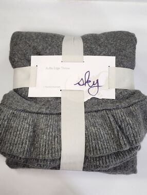 Sky Ruffle Edge Knit Throw Blanket Charcoal Gray Rectangular 50" x 70"